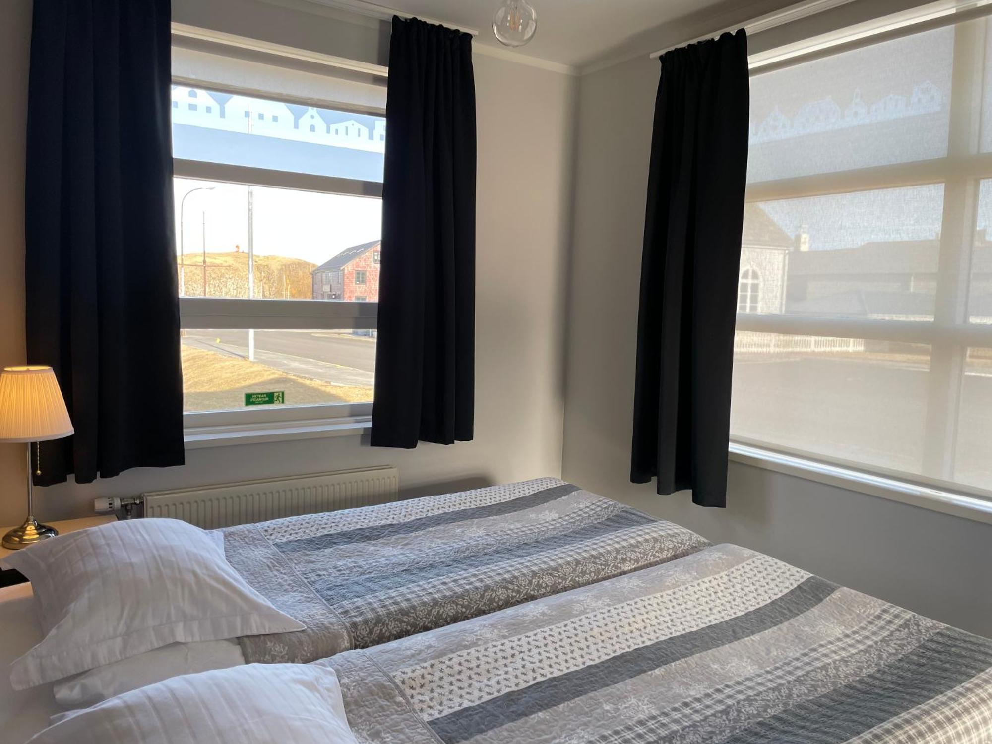 Akkeri Guesthouse Stykkishólmur الغرفة الصورة